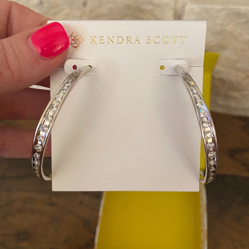 NWT Kendra Scott "Val" hoop Earrings
